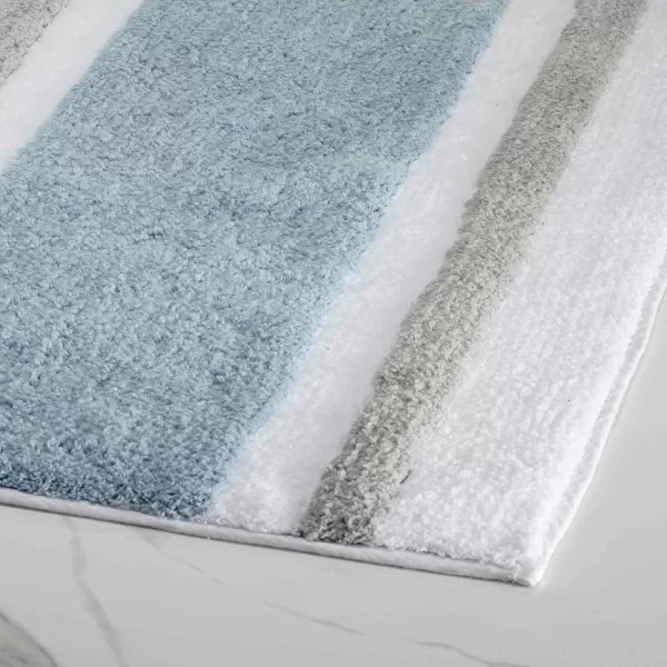 IZOD - Bath Towels, Soft &amp; Absorbent Cotton, Striped Bathroom Decor, Dorm Room Essentials, Set of 2 