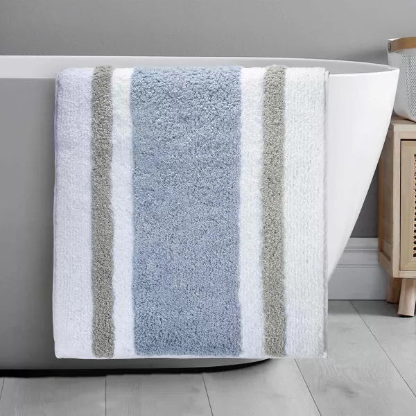 IZOD - Bath Towels, Soft &amp; Absorbent Cotton, Striped Bathroom Decor, Dorm Room Essentials, Set of 2 