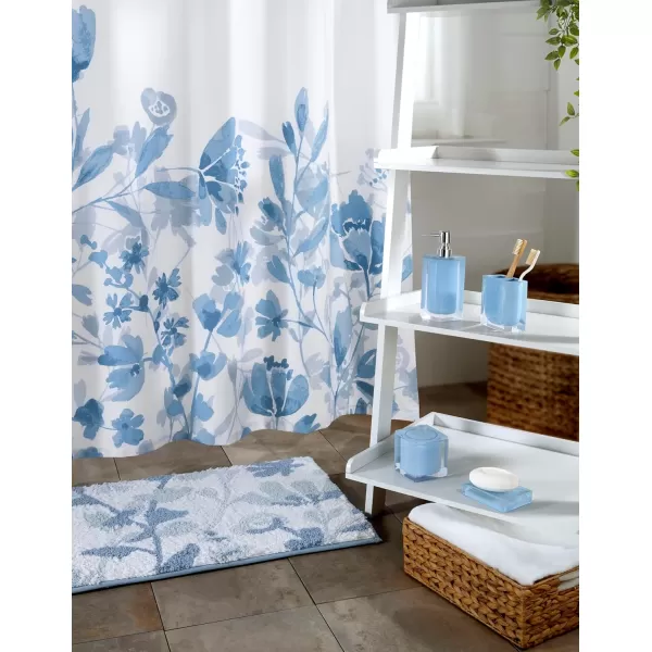 IZOD Bathroom Accessories Mystic Collection, 2pc Fingertip Towels, White