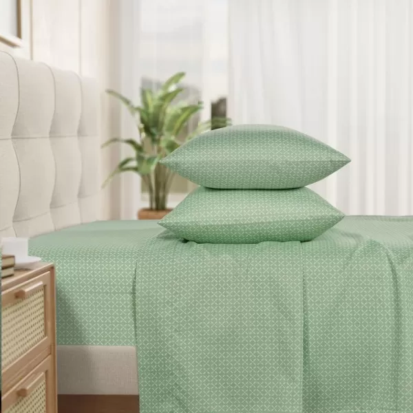 IZOD - Silky Sateen Cotton Sheet Set, Smooth &amp; Buttery Feel, Long-Staple Cotton, Deep Pocket Sheets 