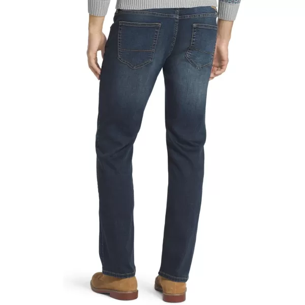 IZOD Men's Comfort Stretch Straight Fit Jean