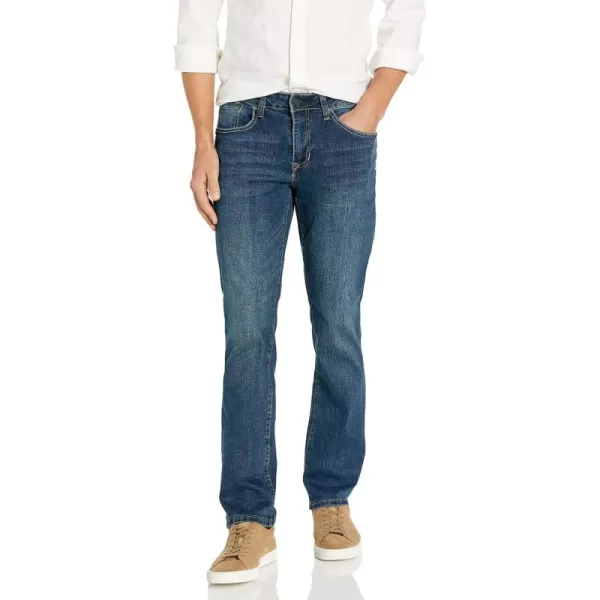 IZOD Men's Comfort Stretch Straight Fit Jean