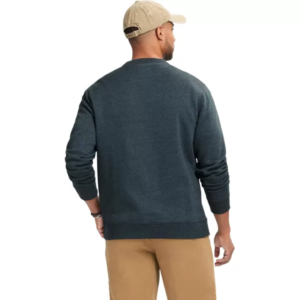 IZOD Men's Advantage Performance Crewneck Fleece Pullover Sweatshirt