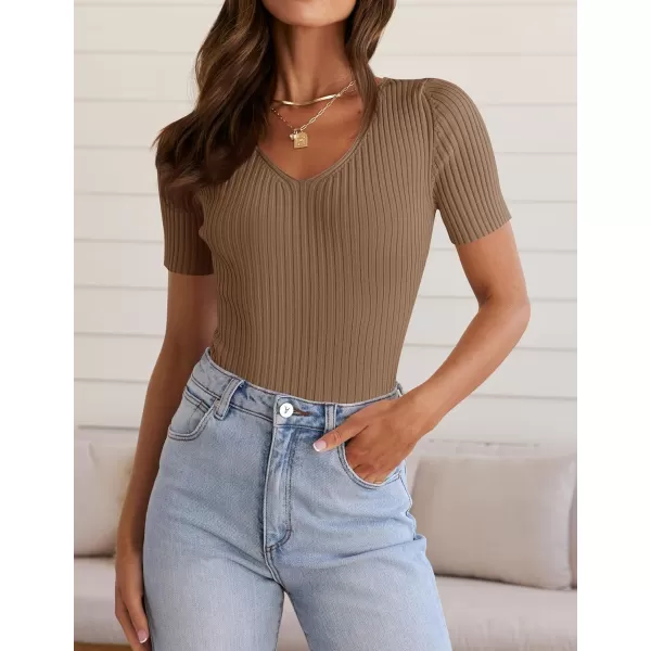 ZESICA Womens Short Sleeve T Shirts 2024 Summer V Neck Tops Casual Ribbed Knit Slim Fit Basic TeesBrown