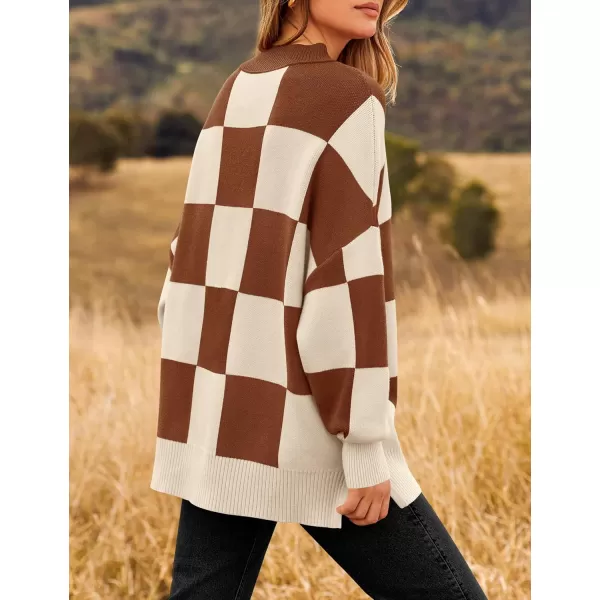 ZESICA Womens Winter Oversized Sweaters Long Sleeve Color Block Mock Neck Side Slit Comfy Loose Knitted Pullover TopsCaramel