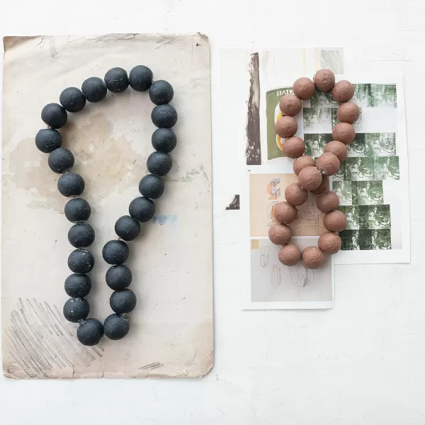 Creative CoOp Cement Bead Garland BlackBrown
