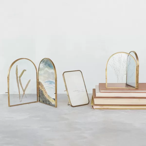 Creative CoOp Elegant Brass and Glass Arched Photo Frame Brass ColorHolds 7 x 9