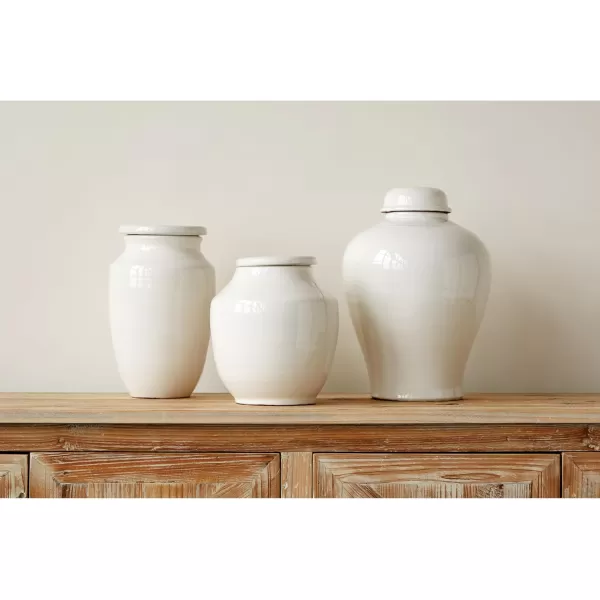 imageMedium Round White Terracotta Cachepot12 Inch