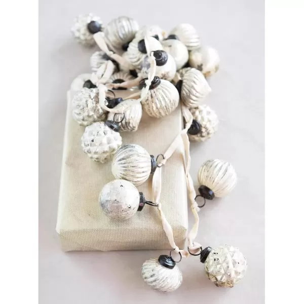 imageCreative CoOp Embossed Antique Silver Mercury Glass Ornamental Garland XC5496Matte White