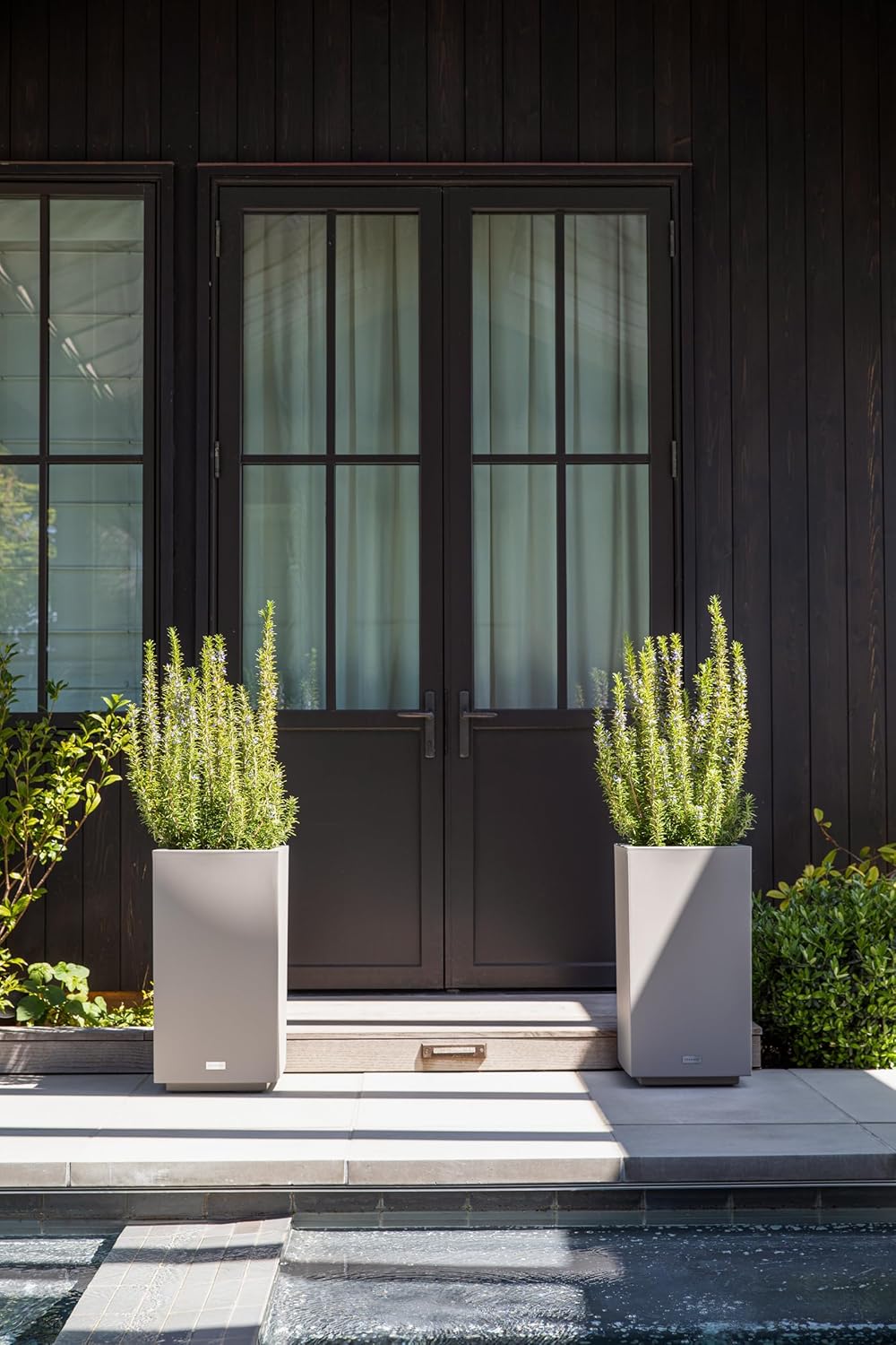 imageVeradek Block Series Pedestal Planter  Tall Planter for Indoor or Outdoor Front Porch  AllWeather Use with Removable Insert Bucket  Modern Dcor for Flowers Tall Trees Faux PlantsGray