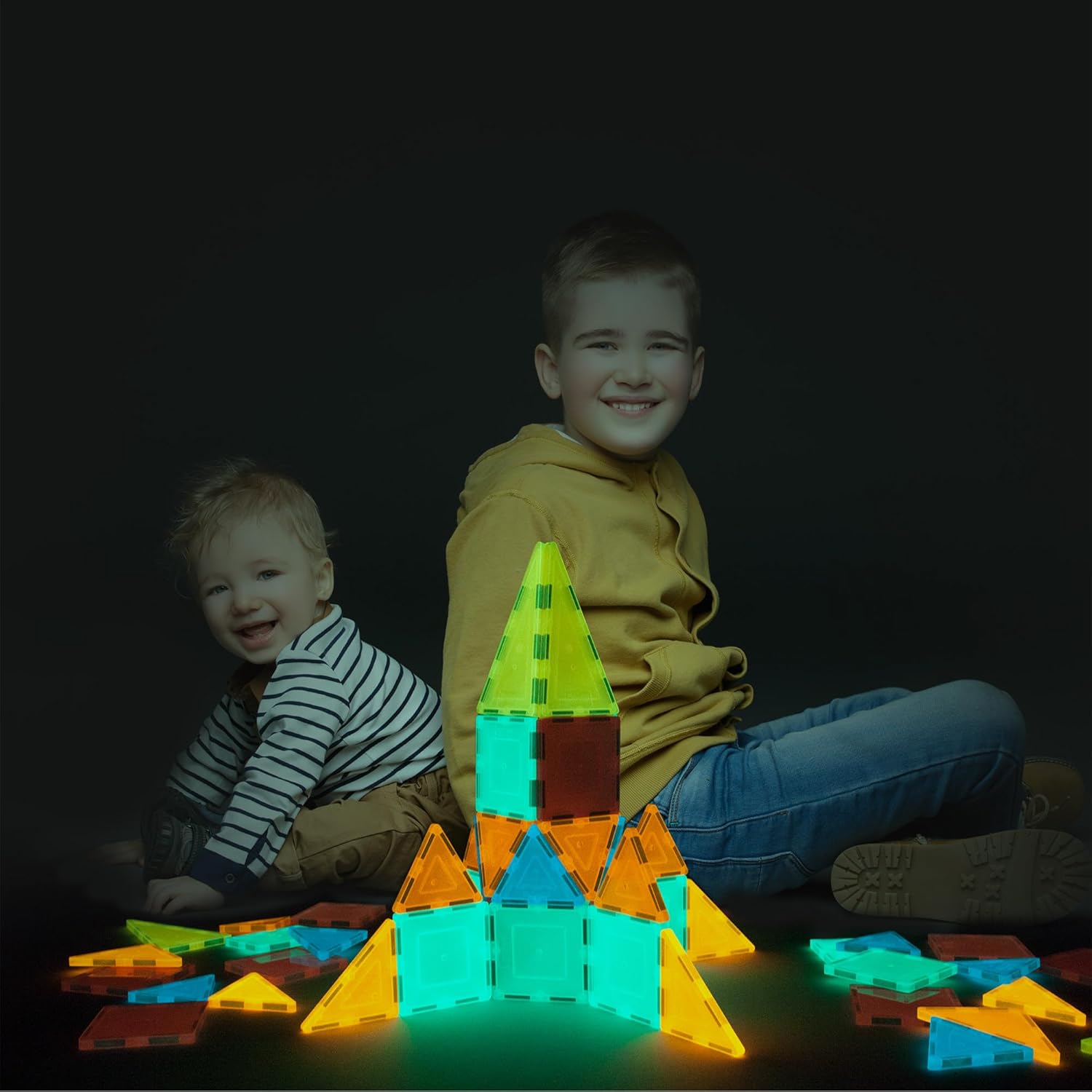 imagePicassoTiles Kids Toy Building Block Set Glow in The Dark Children Construction Kit Magnet Tiles Magnetic STEM Interlocking Playboard Educational Learning Stacking Blocks Child Brain Development PT60Glow in The Dark