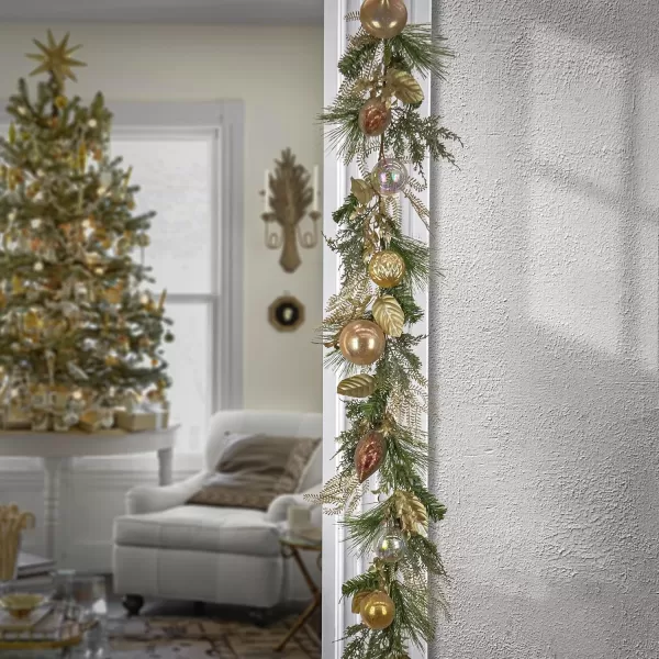 imageHGTV Home Collection 9 Champagne Wishes Garland