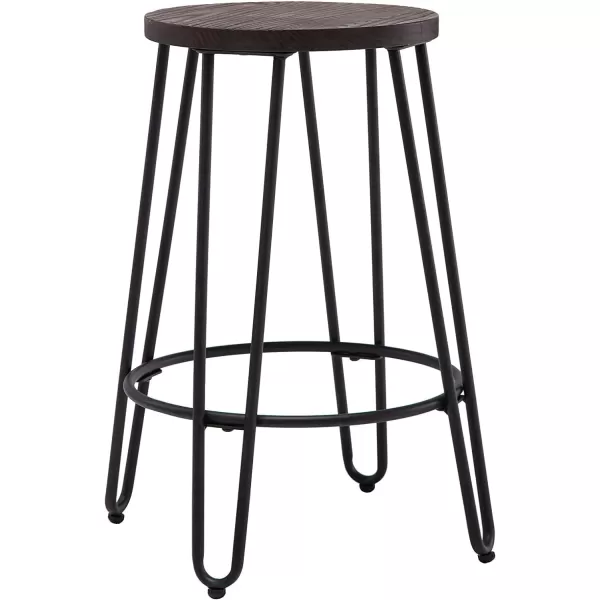 ACEssentials, Quinn Barstool