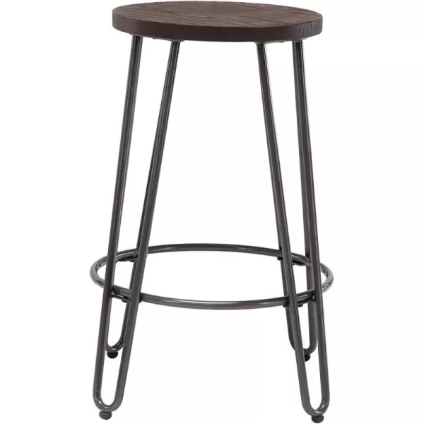 ACEssentials, Quinn Barstool