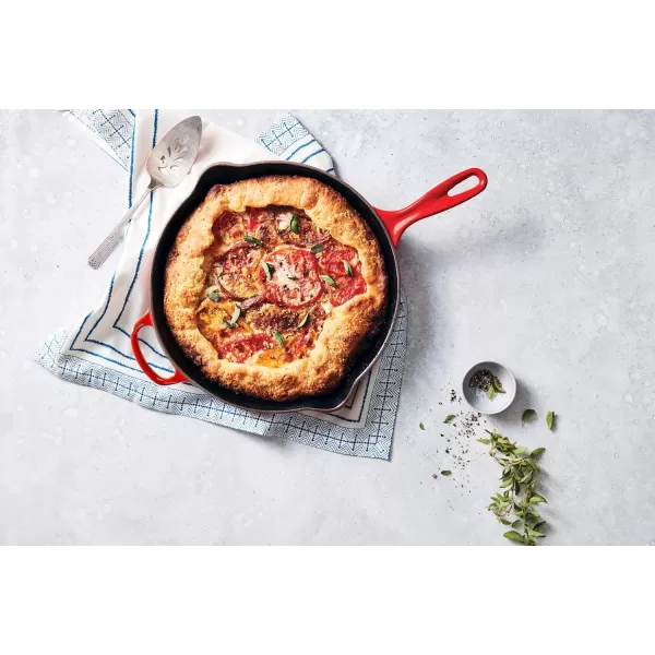 Le Creuset Enameled Cast Iron Signature Iron Handle Skillet, 10.25", Rhone