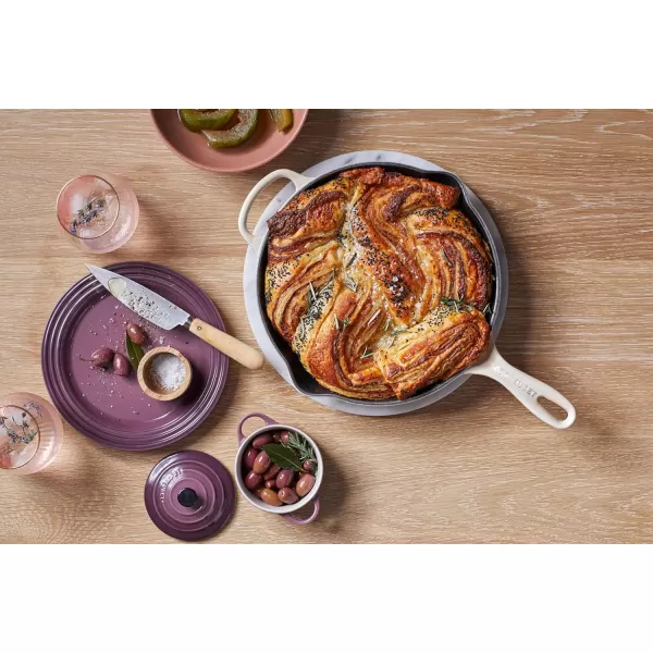 Le Creuset Enameled Cast Iron Signature Iron Handle Skillet, 10.25", Rhone