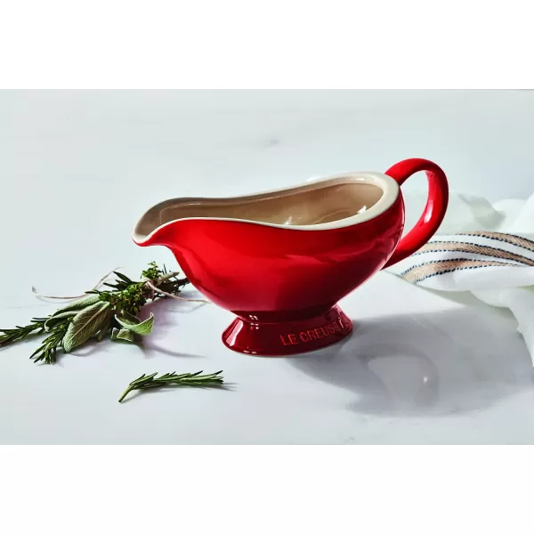 Le Creuset Gravy Boat, 16 oz, Oyster