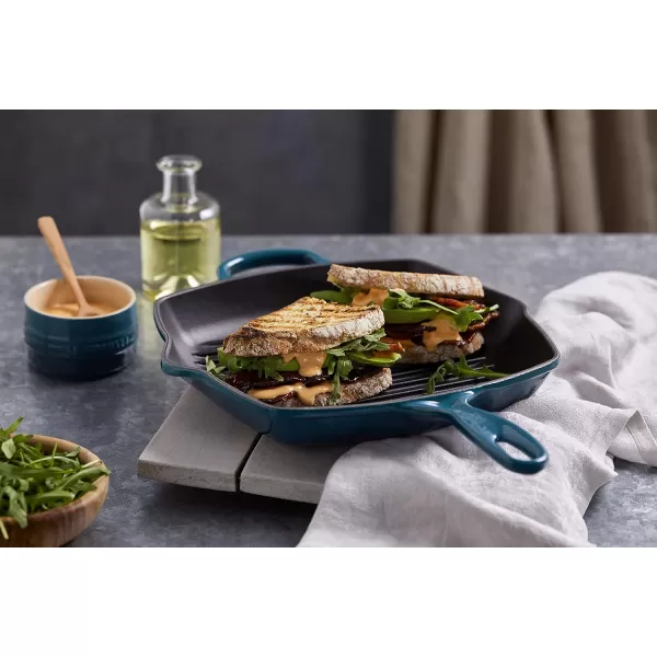 Le Creuset Enamaled Cast Iron Square Grill, 9.5", Marseille