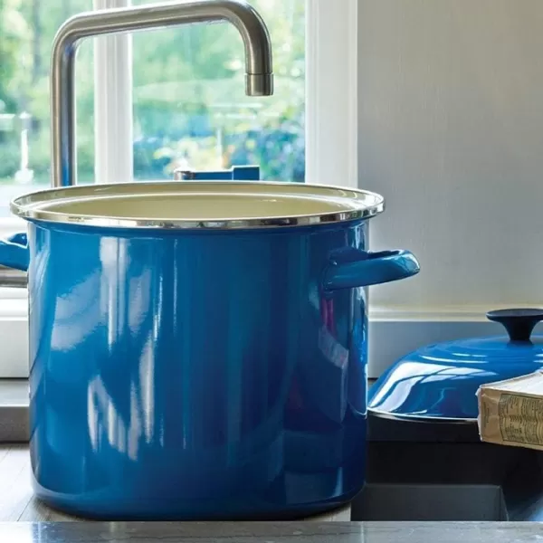 Le Creuset Enamel On Steel Stockpot, 16 qt., Cerise