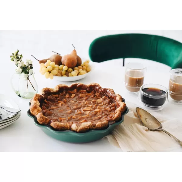 Le Creuset Stoneware 9" Heritage Pie Dish, Cerise