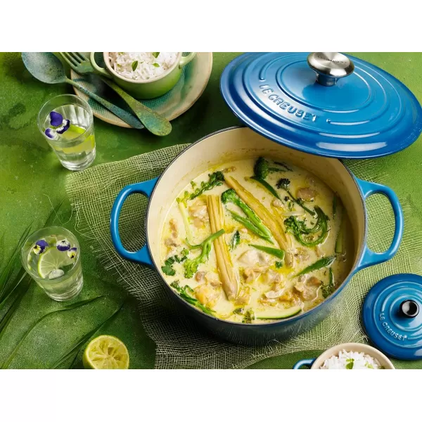 Le Creuset Enameled Cast Iron Signature Round Dutch Oven, 5.5 qt., Rhone