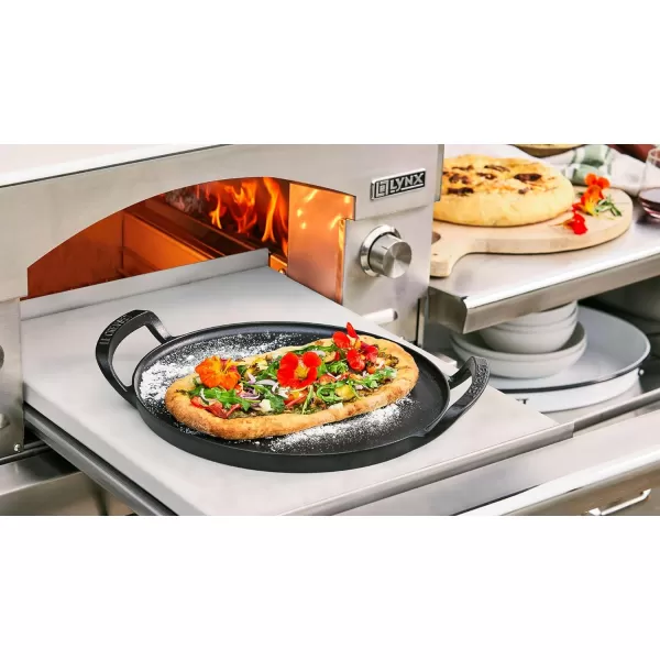 Le Creuset Alpine Outdoor Collection Enameled Cast Iron Pizza Pan, 15"