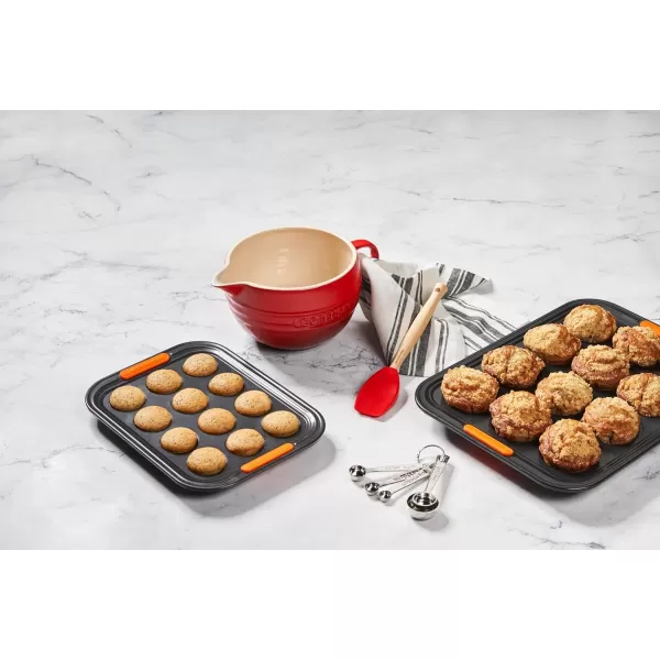 imageLe Creuset Stoneware Signature Batter Bowl 32qt ShallotShallot