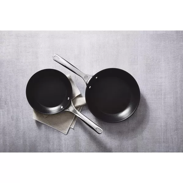 imageLe Creuset Toughened Nonstick PRO Cookware Set 2 pc 8quot ampamp 10quot Fry PanGrayMedium