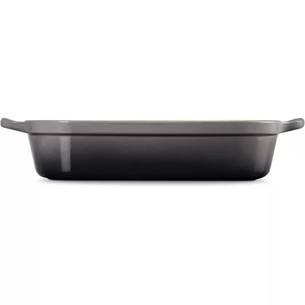 imageLe Creuset Enameled Cast Iron Signature Rectangular Roaster 525 qt 117quot x 168quot  WhiteOyster
