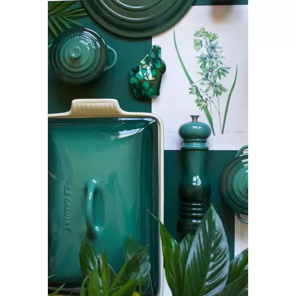 imageLe Creuset Stoneware French Press 34 oz FlameArtichaut