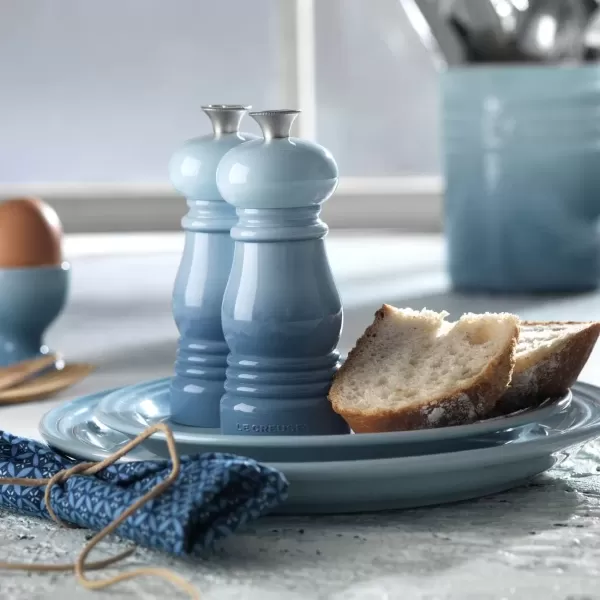 imageLe Creuset Salt and Pepper Mill Set 8quot x 2 12quot each Black ampamp WhiteMarseille