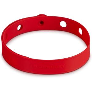 imageLe Creuset Silicone Cookware Travel Latch Shiny BlackCerise