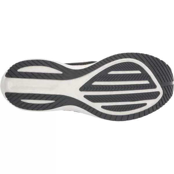 imageSaucony Mens Triumph 20 Running ShoeBlackWhite