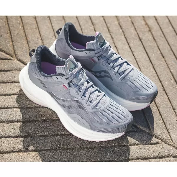 imageSaucony Womens Tempus SneakerAlloyQuartz